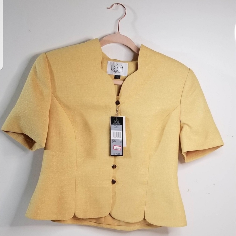 Le Suit petite yellow jacket
